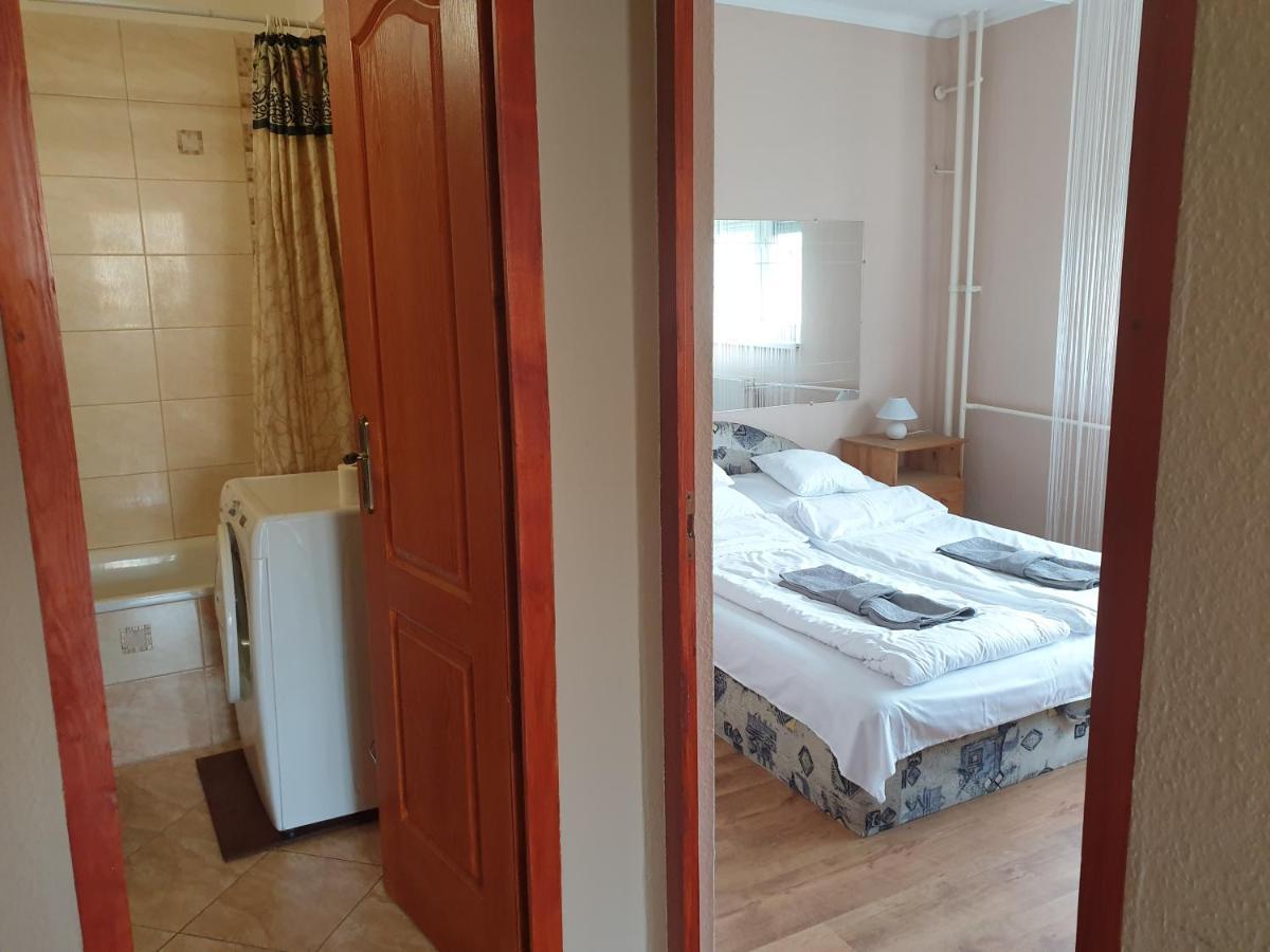 Casino Zuglo Boedapest Buitenkant foto